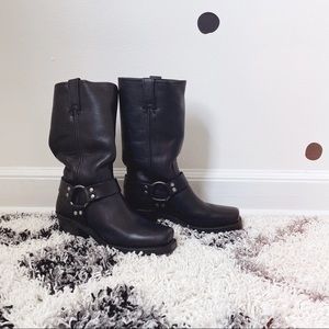 FRYE > 12R Harness Boots